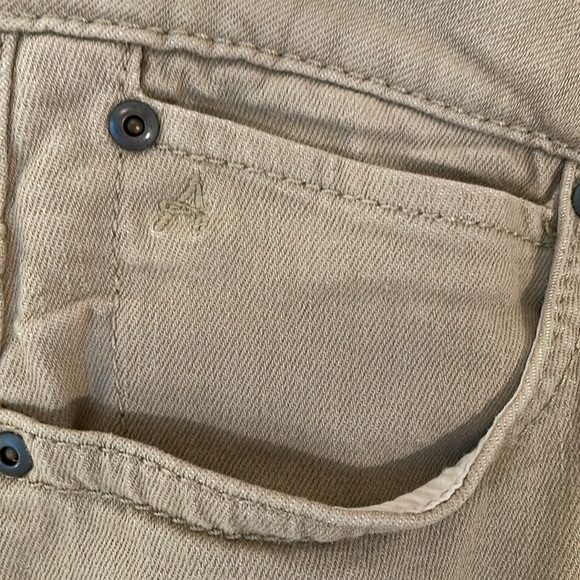 Aura by wrangler cotton khaki jeans 5 pocket size 12 regular. Regular rise. - Picture 6 of 13